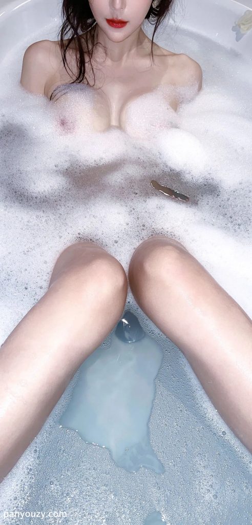 图片[3]-王馨瑶 浴缸泡泡-萝莉的士