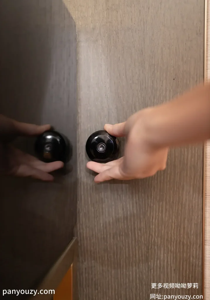 图片[2]-鱼子酱Fish 他的监控电话写真-萝莉的士